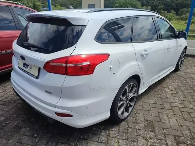 Gebraucht Ford Focus ST-Line X 155 PS (114 kW) 2020 Weiß Limousine