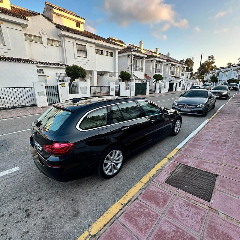 Gebraucht BMW 520 Performance 186 PS (136 kW) 2013 Schwarz Kombi