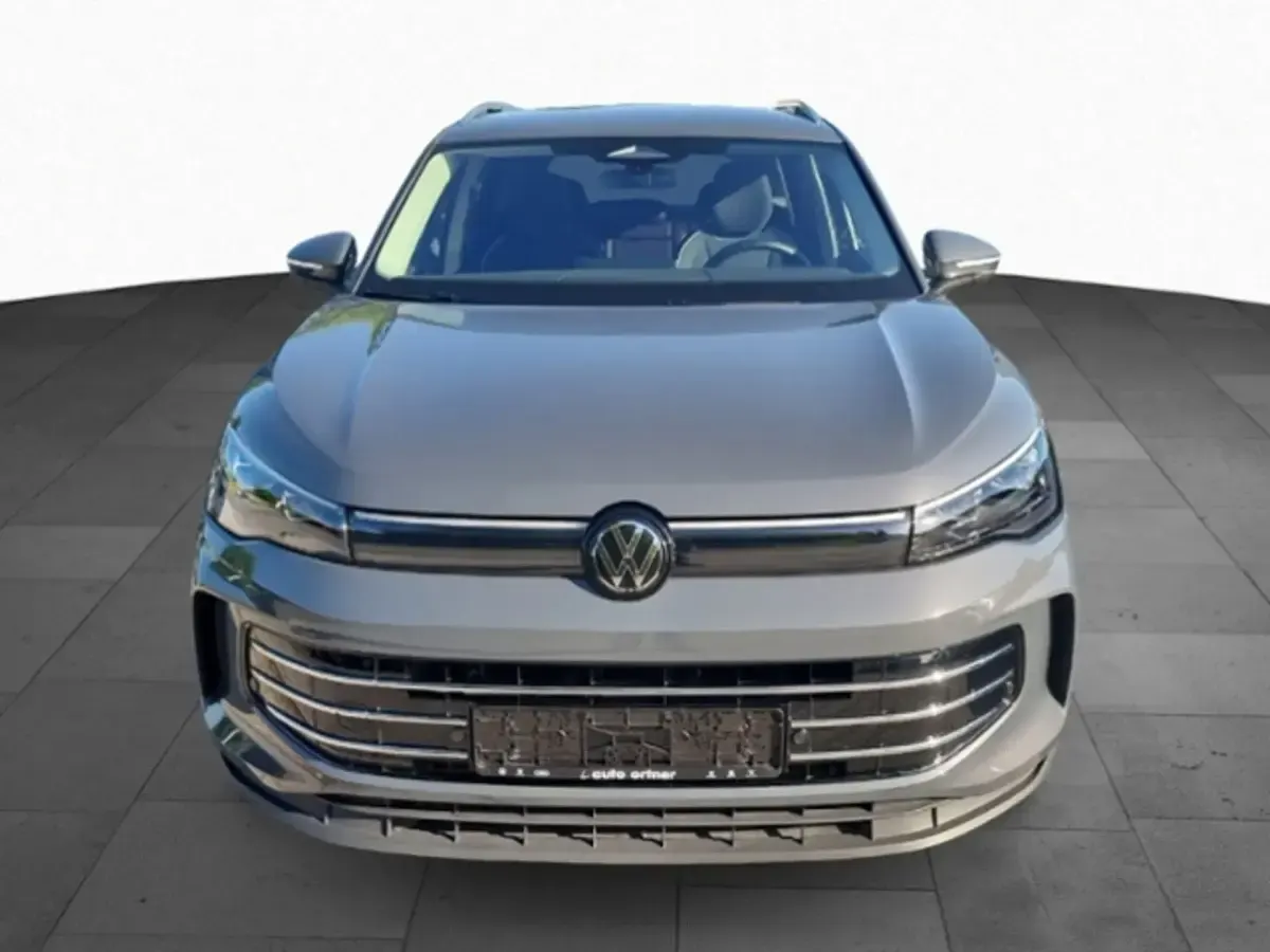 Gebraucht VW Tiguan Pro 150 PS (110 kW) 2025 Grau SUV