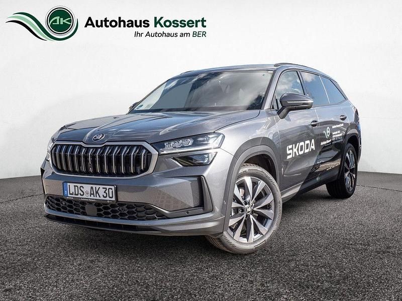 Grau Gebraucht 2025 Skoda Kodiaq Selection SUV | 53.990 € (Etwas zu teuer) - Bild 1/4