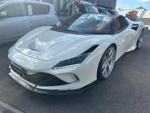 Gebraucht Ferrari F8 719 PS (528 kW) 2022 Weiß Cabrio