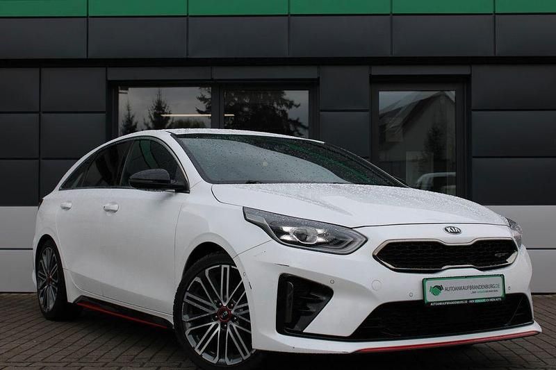 Gebraucht Kia ProCeed 204 PS (150 kW) 2021 Deluxe white Kombi