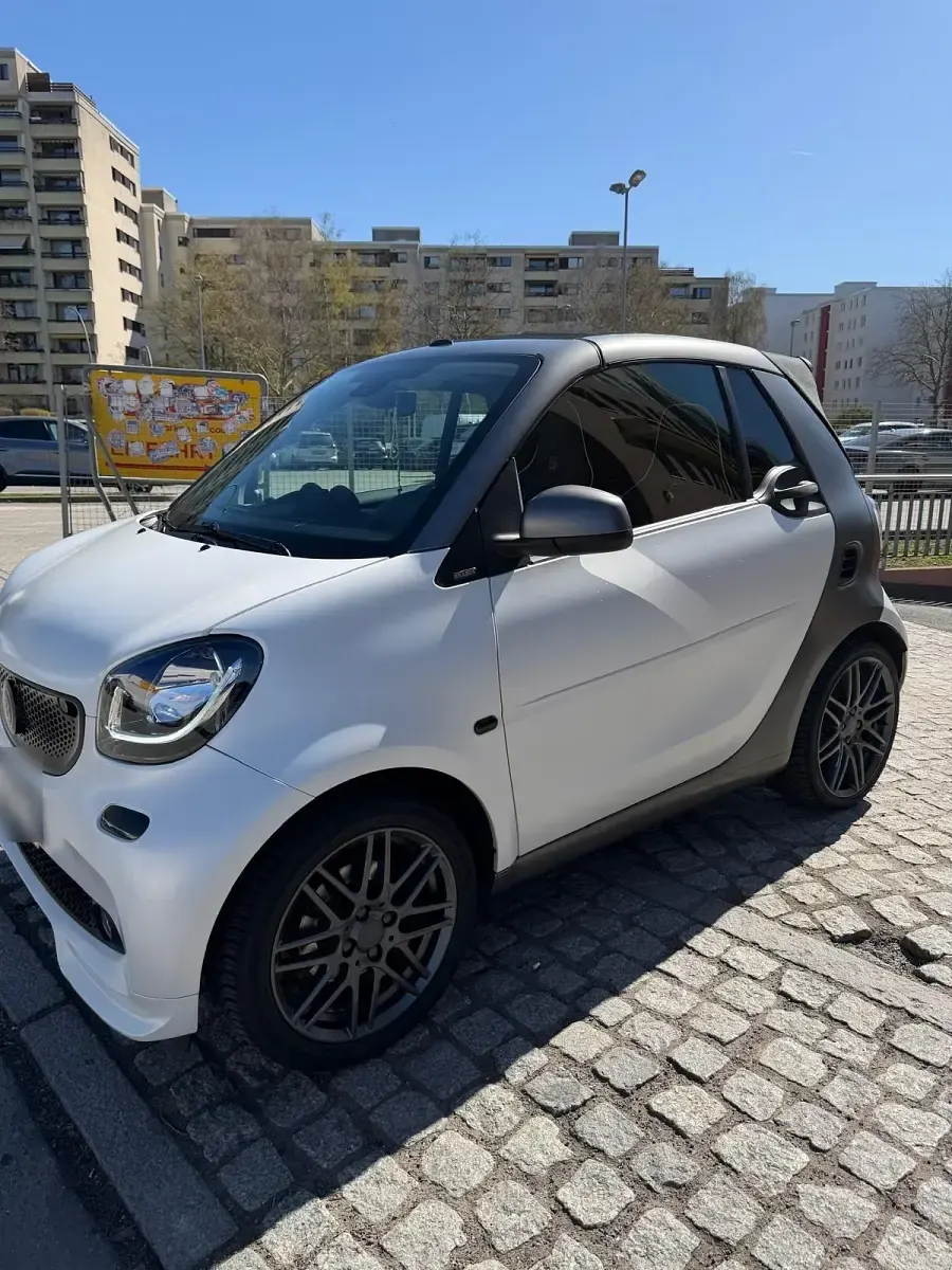 Usata Smart ForTwo Cabrio Brabus 90 CV (66 kW) 2018 Bianco Cabrio