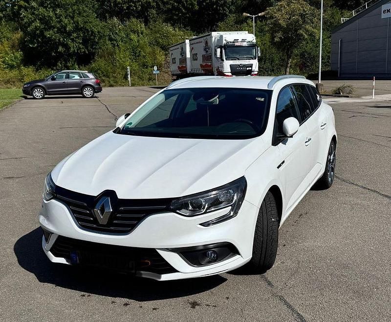 Weiß Gebraucht 2017 Renault Mégane IV Intens Limousine | 12.490 € (Fairer Preis) - Bild 1/4