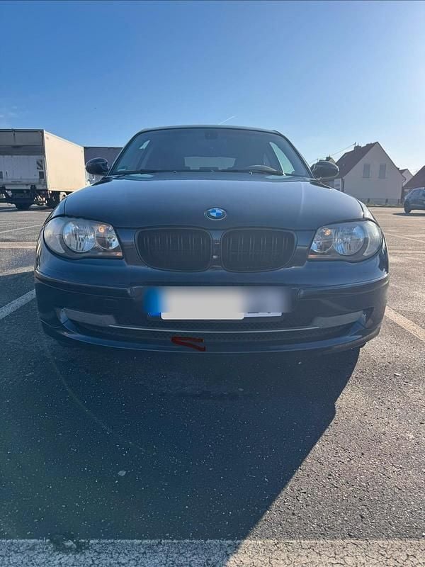 Blau Gebraucht 2007 BMW 118 Coupé Sport Line Coupé | 2.900 € (Superpreis) - Bild 1/4