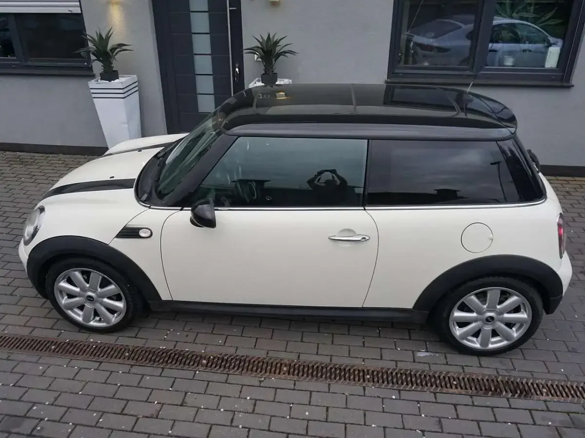 Gebraucht Mini Cooper Pepper 120 PS (88 kW) 2010 Pepperwhite Kleinwagen