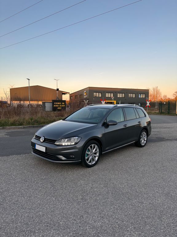Grau Gebraucht 2018 VW Golf VII Join Kombi | 14.190 € (Fairer Preis) - Bild 1/4