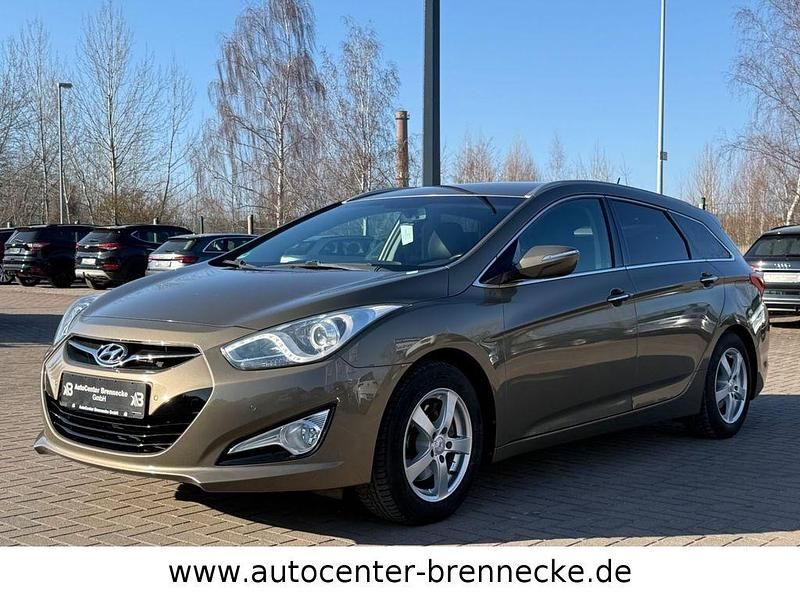 Gebraucht Hyundai i40 Style 177 PS (130 kW) 2012 Beige Kombi