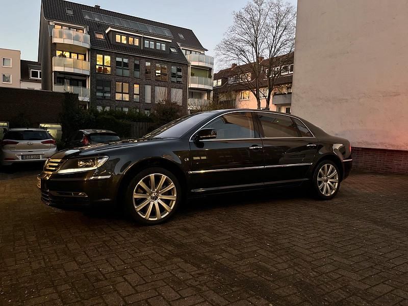 Schwarz Gebraucht 2010 VW Phaeton Limousine | 7.600 € (Etwas zu teuer) - Bild 1/4