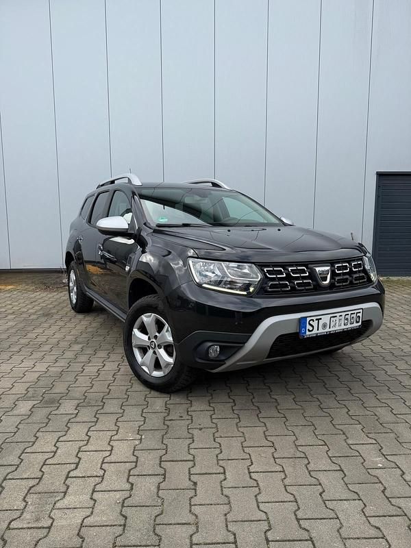 Gebraucht Dacia Duster 114 PS (83 kW) 2018 Schwarz SUV