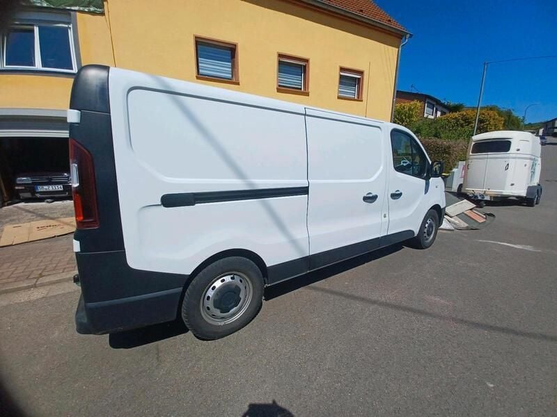 Weiß Gebraucht 2017 Renault Traffic Van / Kleinbus | 14.500 € - Bild 1/4