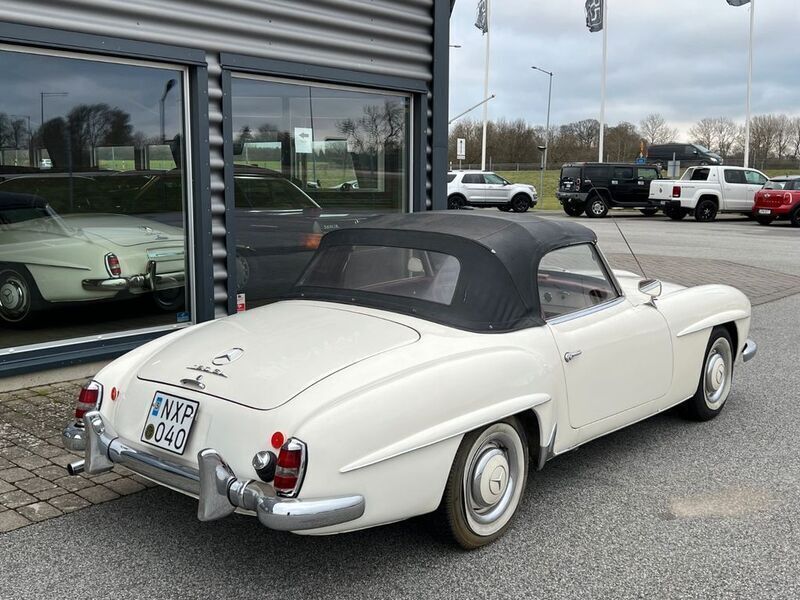 Gebraucht Mercedes 190 105 PS (77 kW) 1961 Weiß Limousine