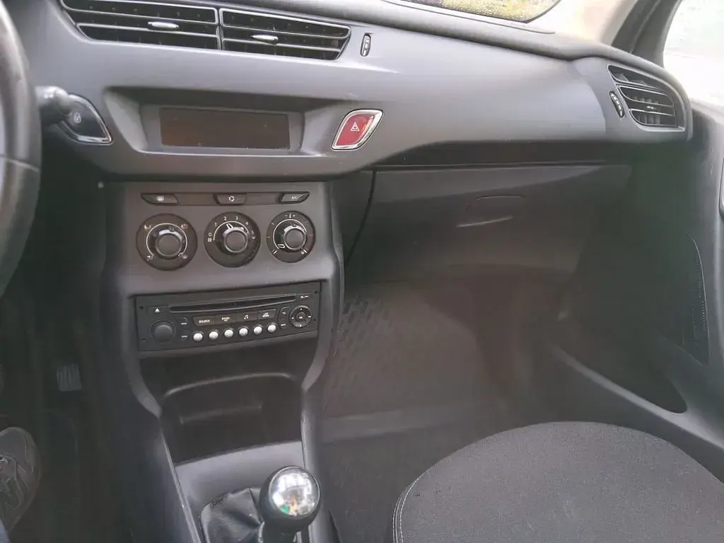 Usado Citroën C3 Tendance 68 CV (50 kW) 2013 Blanco Berlina