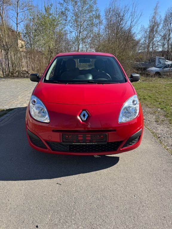 Rot Gebraucht 2011 Renault Twingo Kleinwagen | 2.200 € (Guter Preis) - Bild 1/4