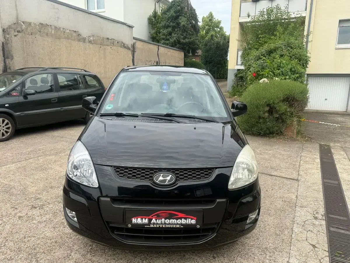 Gebraucht Hyundai Matrix Comfort 103 PS (75 kW) 2009 Schwarz Van / Kleinbus
