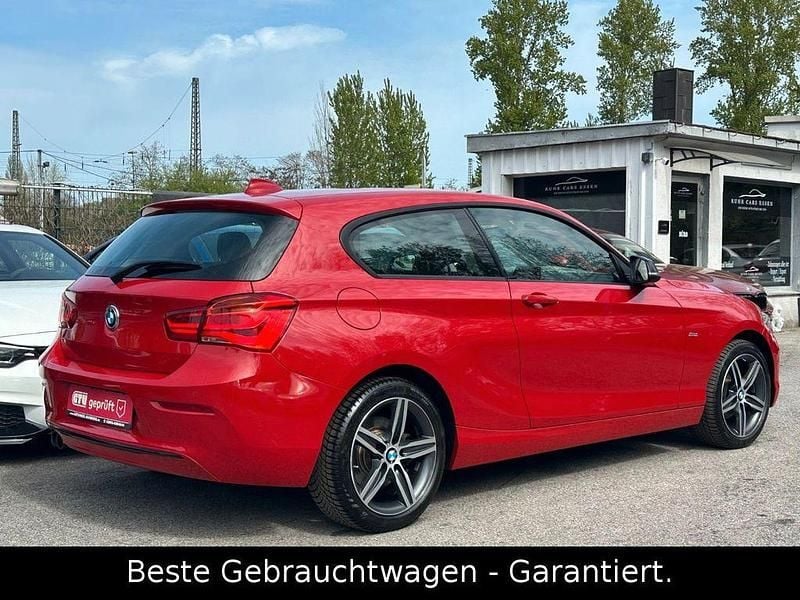 Gebraucht BMW 120 Sport Line 184 PS (135 kW) 2017 Rot Kleinwagen