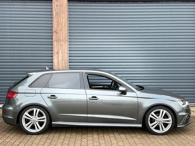 Second-hand Audi A3 S-line plus 150 CP (110 kW) 2013 Gri Berlinǎ