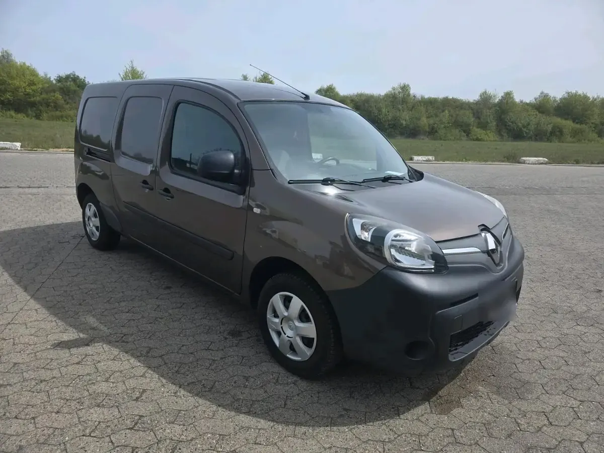 Usata Renault Kangoo 44 kW (60 CV) 2017 Marrone Monovolume