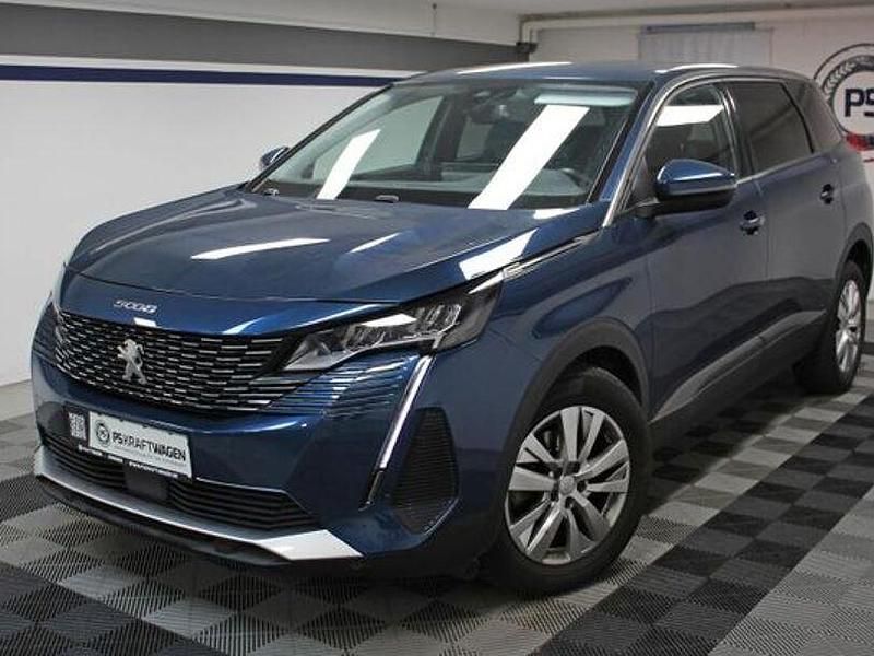 Blau Gebraucht 2021 Peugeot 5008 Van / Kleinbus | 20.780 € (Guter Preis) - Bild 1/4