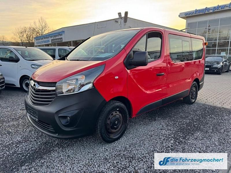 Gebraucht Opel Vivaro 90 PS (66 kW) 2015 B) (rot Van / Kleinbus