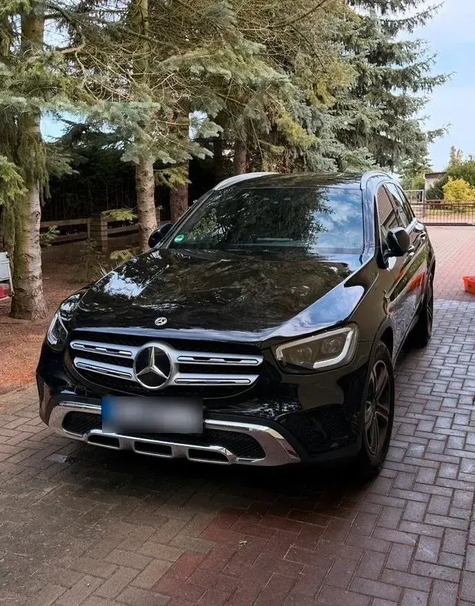 Gebraucht Mercedes GLC200 197 PS (144 kW) 2020 Schwarz SUV