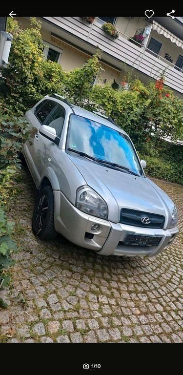Silber Gebraucht 2006 Hyundai Tucson GLS SUV | 5.500 € (Fairer Preis) - Bild 1/4