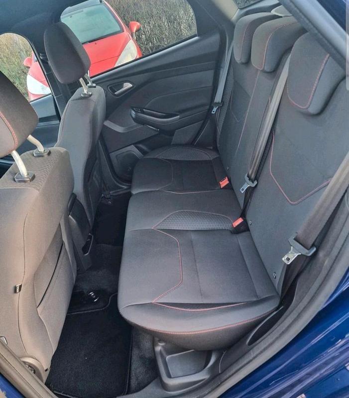 Gebraucht Ford Focus ST-Line 182 PS (133 kW) 2017 Blau Kombi