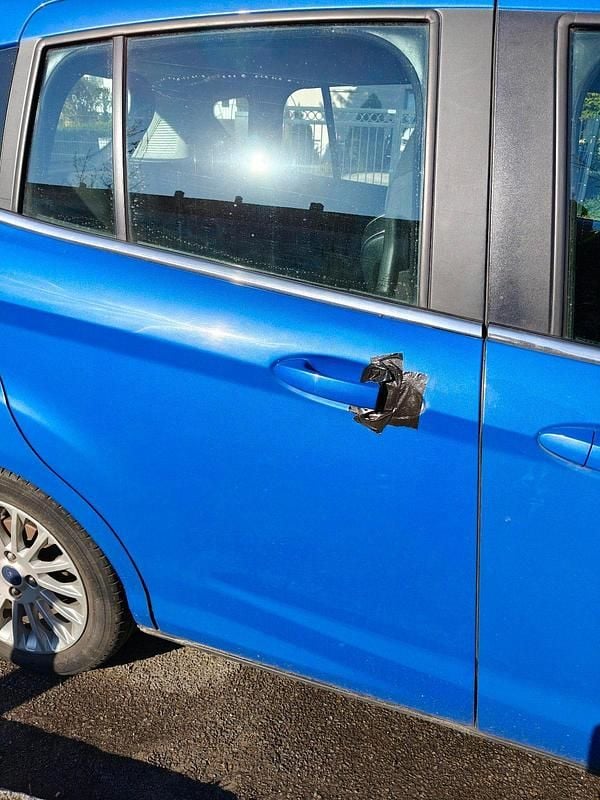 Second-hand Ford B-MAX 100 CP (73 kW) 2013 Albastru Monovolum