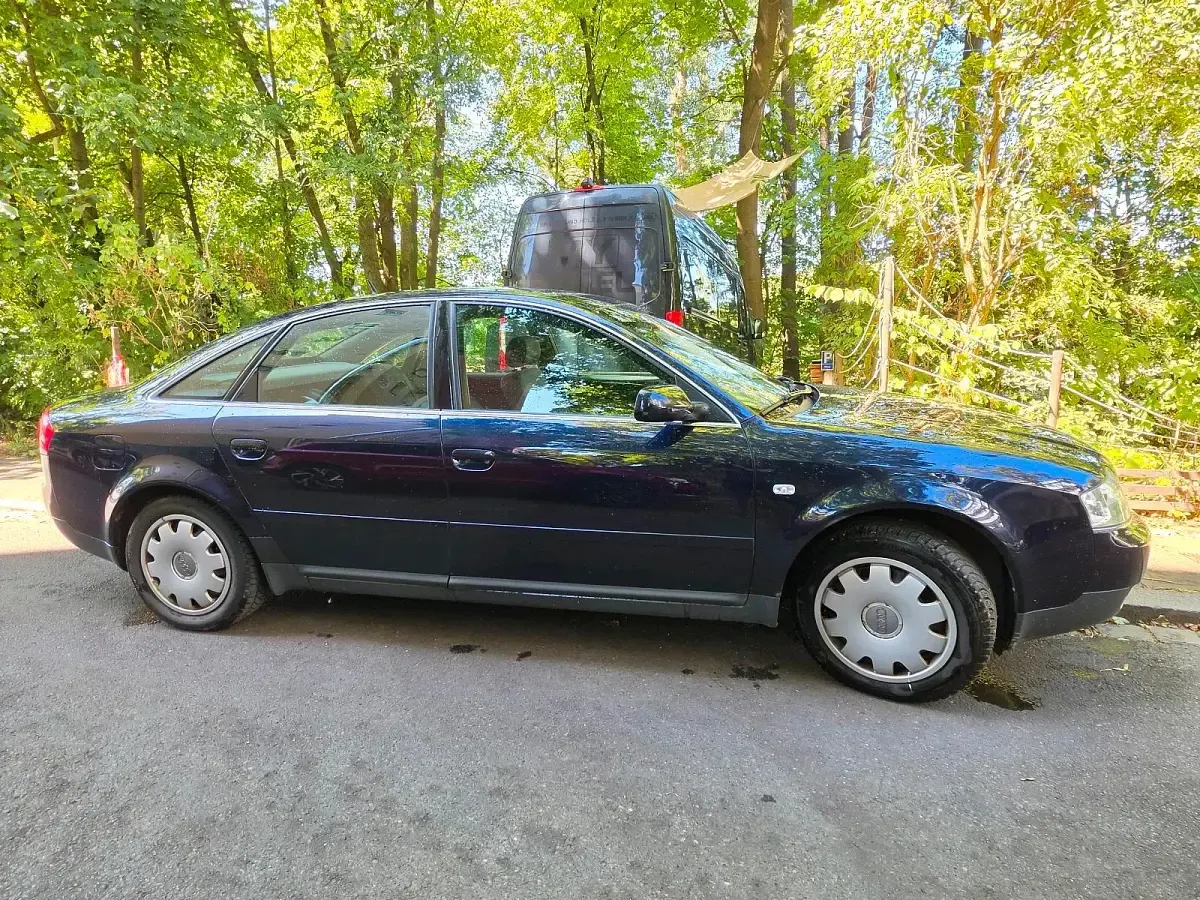 Gebraucht Audi A6 155 PS (114 kW) 2003 Blau Limousine