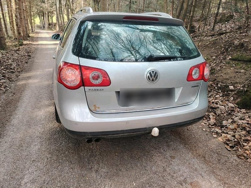 Gebraucht VW Passat 110 PS (80 kW) 2010 Silber Kombi