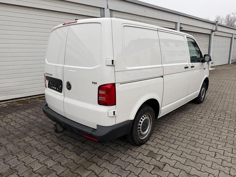 Gebraucht VW Transporter 102 PS (75 kW) 2017 Candyweiss Van