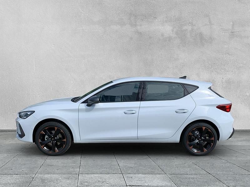 Neu Cupra Leon 150 PS (110 kW) 2025 Weiß Limousine