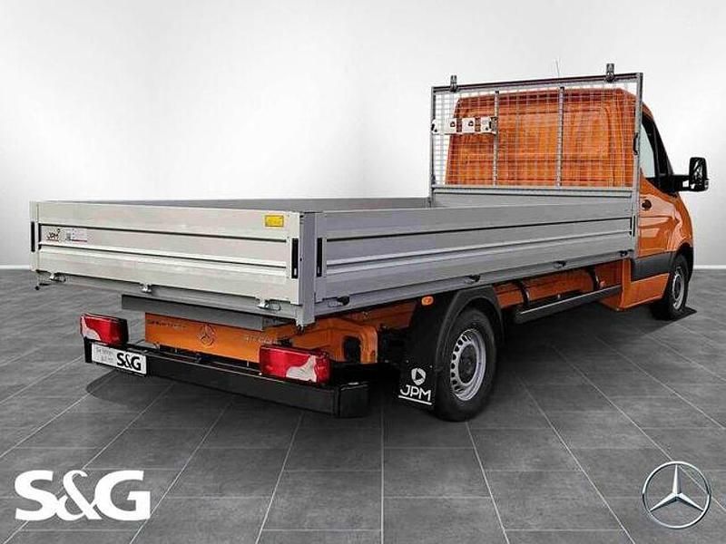 Gebraucht Mercedes Sprinter 170 PS (125 kW) 2026 Tieforange Van