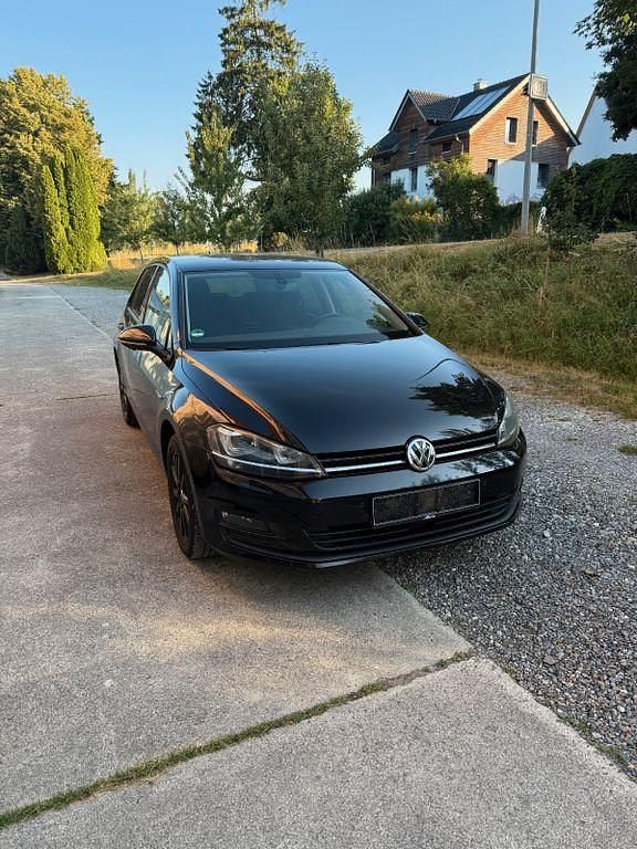 Schwarz Gebraucht 2014 VW Golf VII Cup Limousine | 10.900 € (Fairer Preis) - Bild 1/4