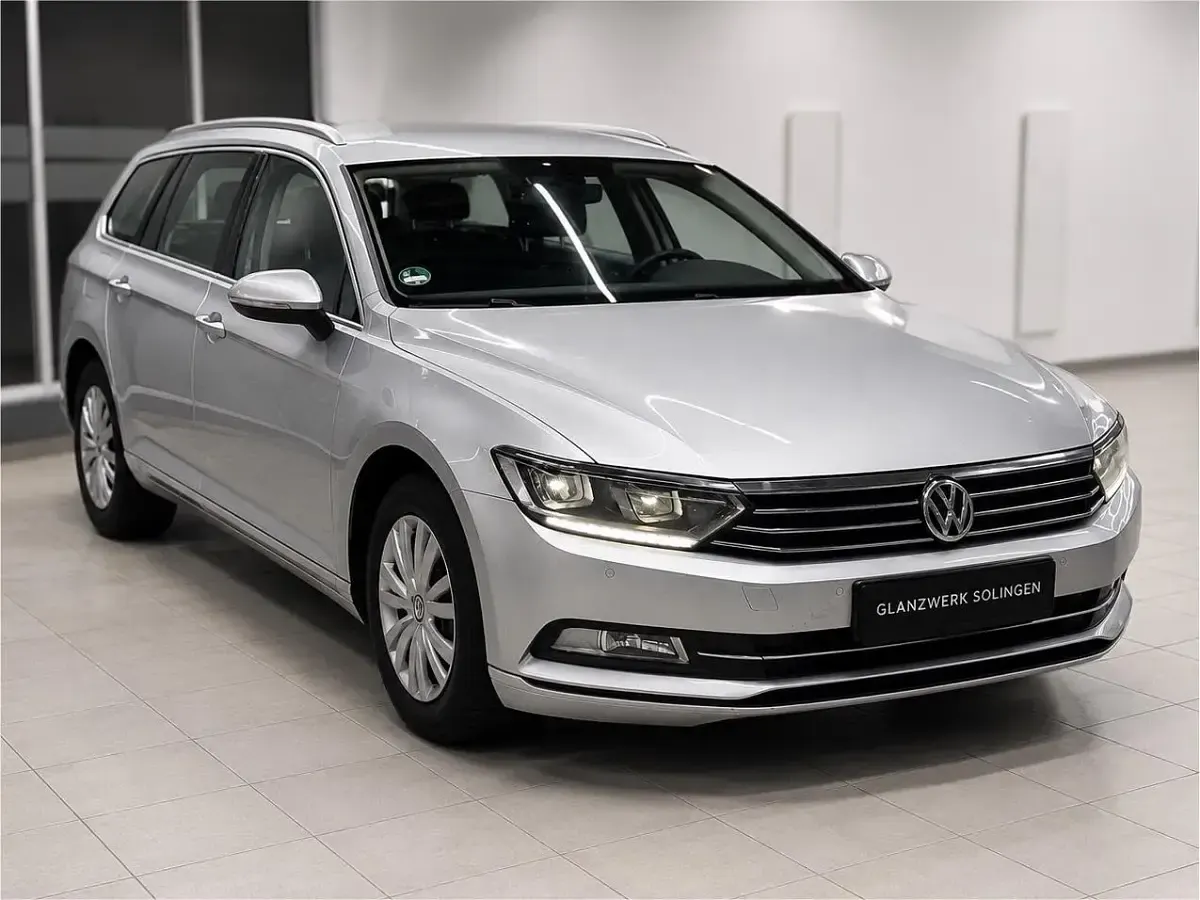 Gebraucht VW Passat 120 PS (88 kW) 2015 Silber Kombi