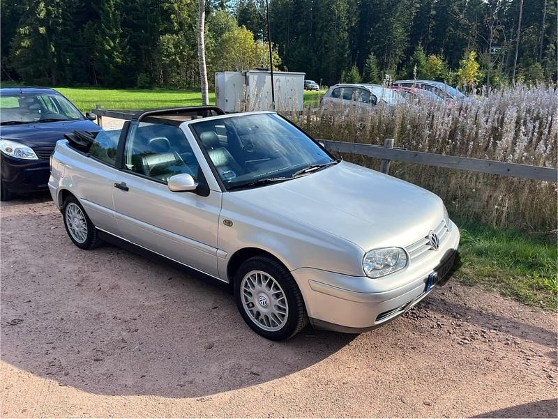 Silber Gebraucht 1999 VW Golf Cabriolet Karmann Cabrio | 3.700 € (Etwas zu teuer) - Bild 1/4