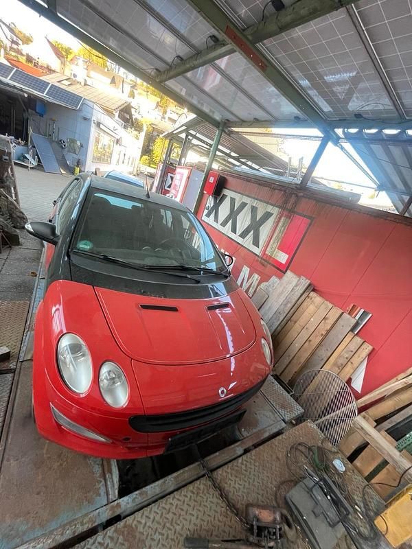 Second-hand Smart ForFour 75 CP (55 kW) 2004 Roșu Hatchback