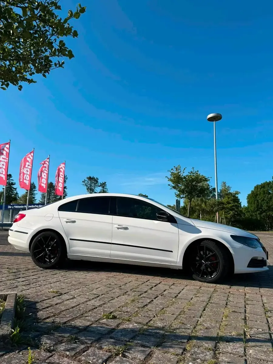 Gebraucht VW Passat 2009 Weiß Limousine