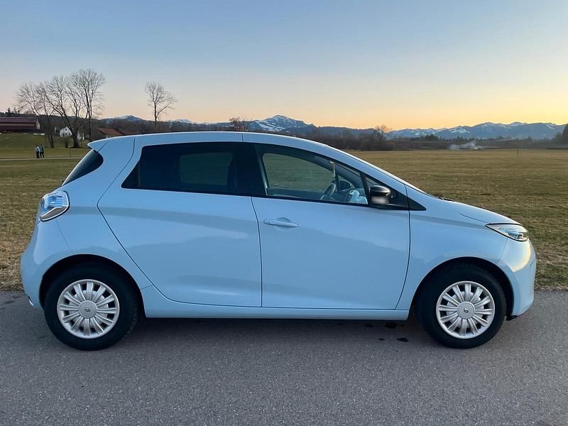 Gebraucht Renault Zoe 42 kW (58 PS) 2015 Blau Kleinwagen