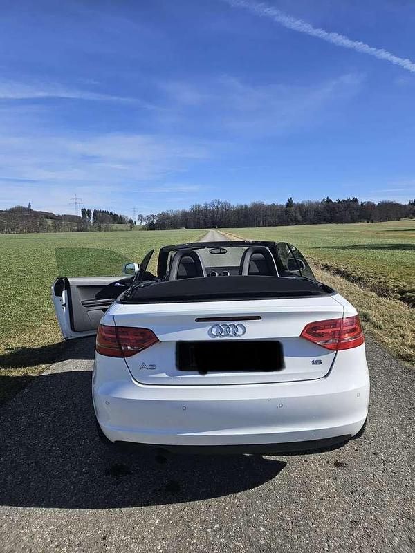 Gebraucht Audi A3 Cabriolet Attraction 102 PS (75 kW) 2009 Weiß Cabrio