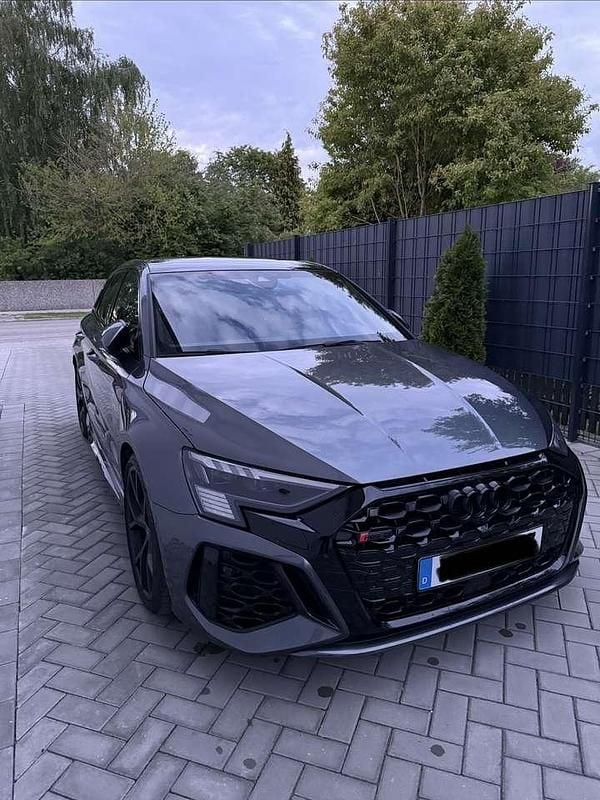 Gebraucht Audi RS3 Ambiente 400 PS (294 kW) 2023 Grau Limousine