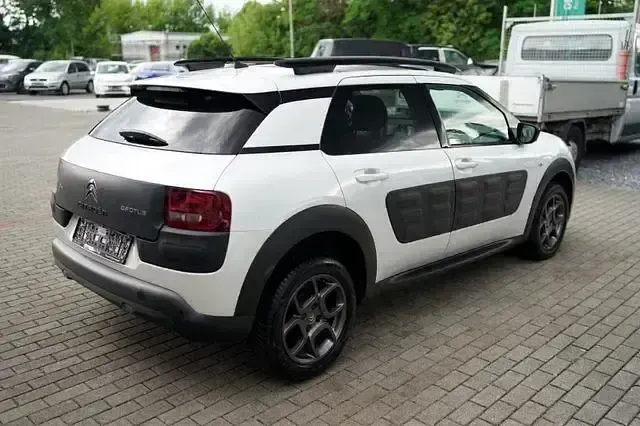 Gebraucht Citroën C4 Cactus Shine 99 PS (72 kW) 2017 Andere Kleinwagen