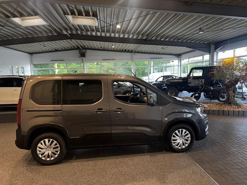 Gebraucht Peugeot Rifter Active 131 PS (96 kW) 2020 Grau Van / Kleinbus