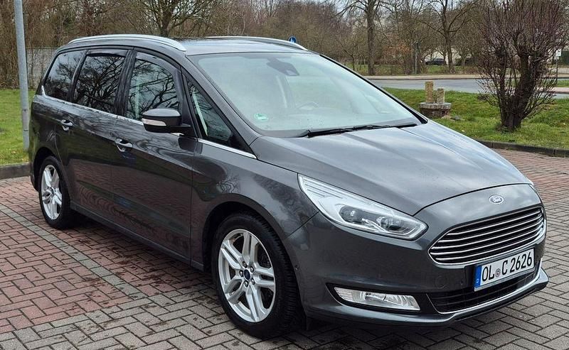 Gebraucht Ford Galaxy Titanium 209 PS (153 kW) 2018 Grau Van / Kleinbus