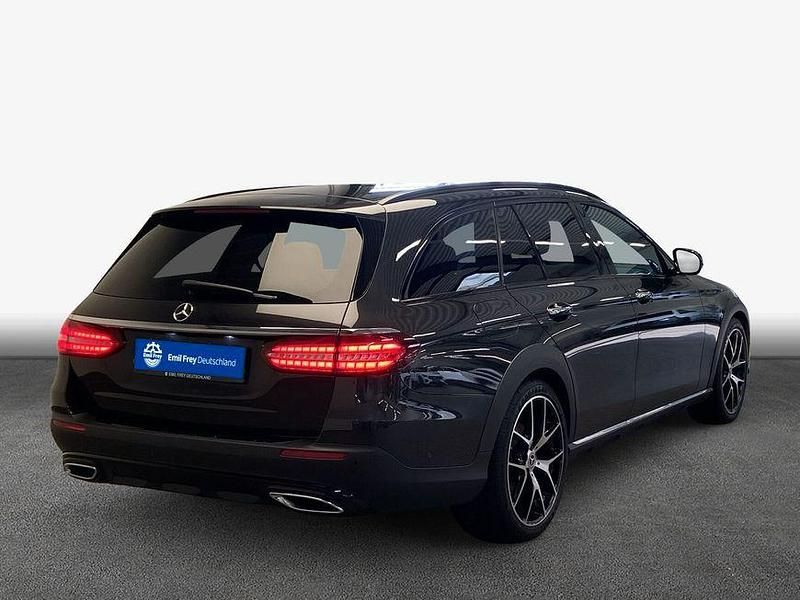 Gebraucht Mercedes E400 Avantgarde 330 PS (242 kW) 2021 Grau Limousine