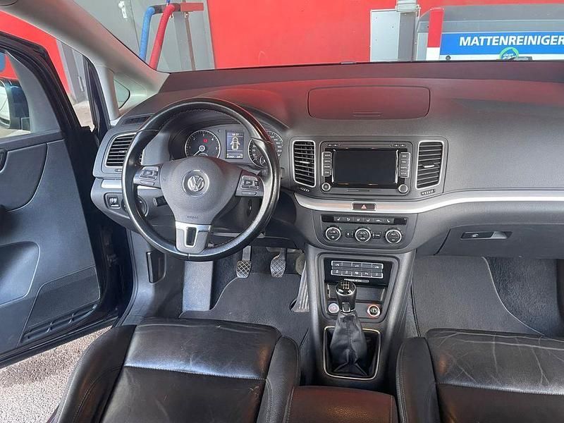 Gebraucht VW Sharan Highline 140 PS (102 kW) 2014 Blau Van / Kleinbus