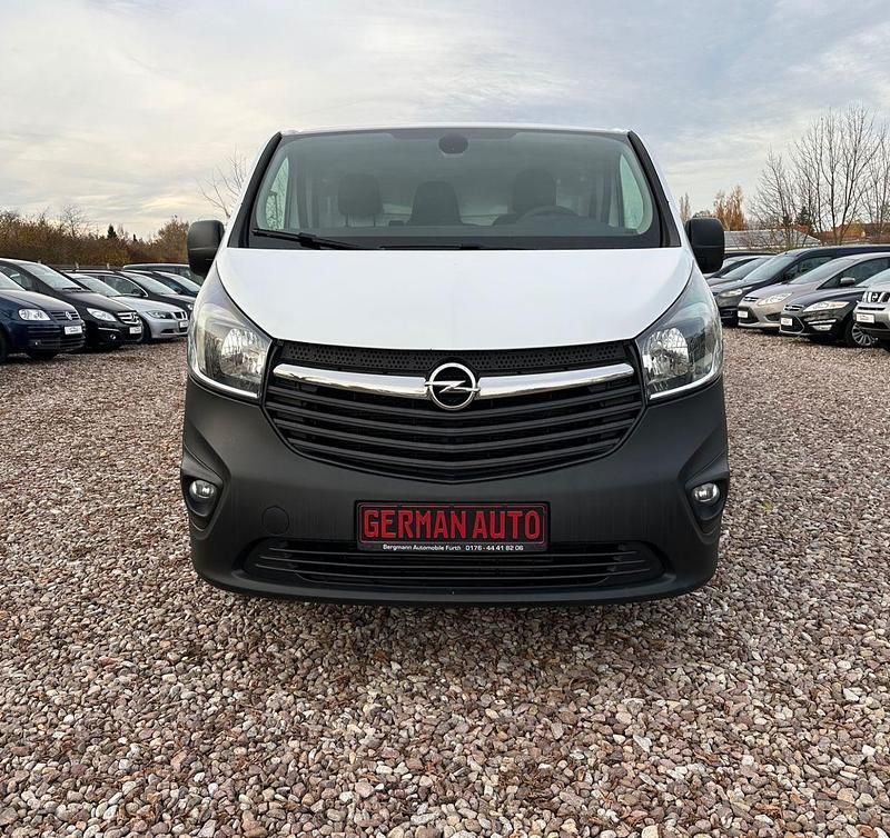 Gebraucht Opel Vivaro 116 PS (85 kW) 2016 Weiß Van / Kleinbus