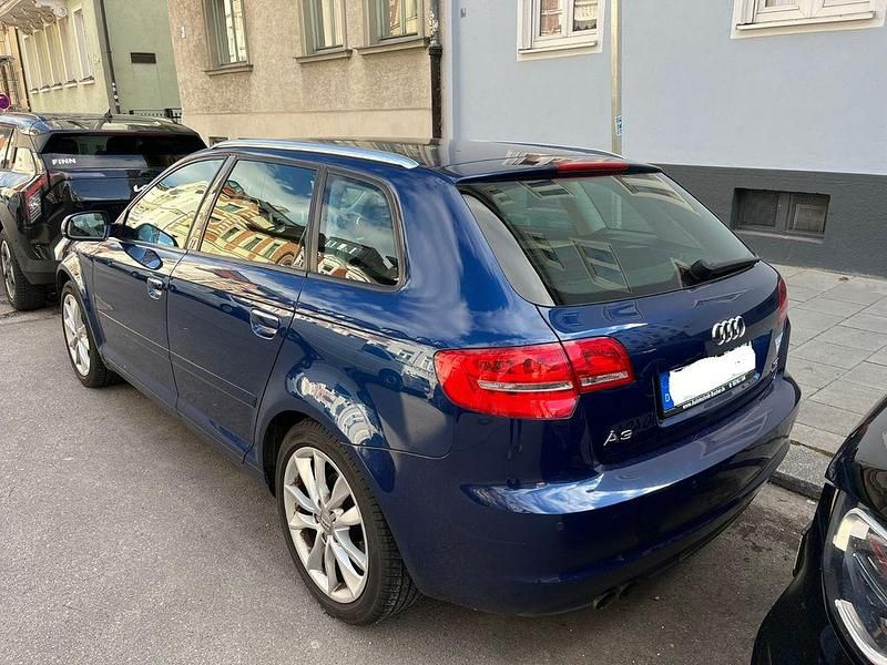 Gebraucht Audi A3 Sport 140 PS (102 kW) 2011 Blau Kleinwagen