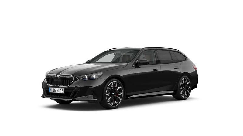 Saphirschwarz metallic Gebraucht 2025 BMW 540 Performance Kombi | 74.390 € (Fairer Preis) - Bild 1/4