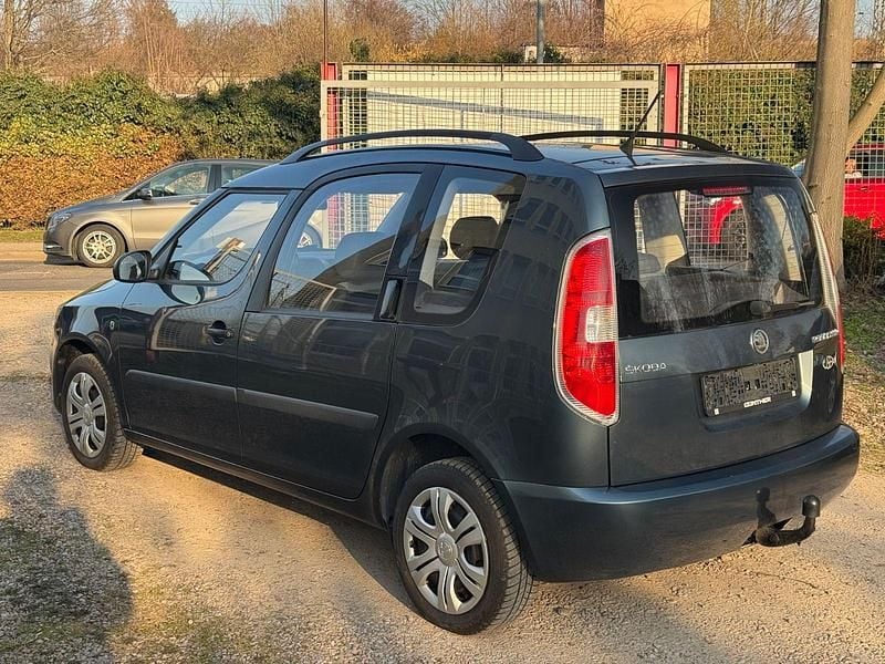 Gebraucht Skoda Roomster Plus Edition 86 PS (63 kW) 2013 Grau Van / Kleinbus